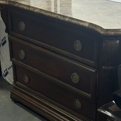 Bernhardt Solid Wood Dresser w/ Marble Top – Heirloom Quality 