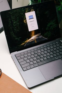 MacBook Pro 14-inch M4