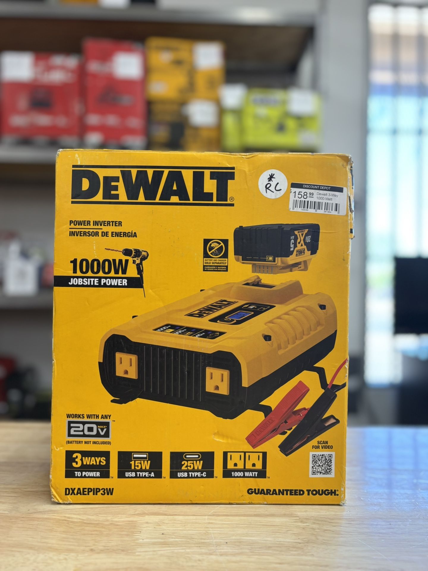 Dewalt 3-Way 1000-Watt Power Inverter Compatible with 20-Volt XR 5 AH Lithium-Ion Battery (Not Included)