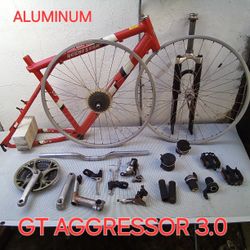 GT AGGRESSOR 3.0 ALUM FRAME MENS ATB MTN BIKE REFURBISHED OBO 