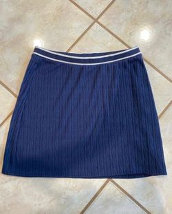H&M divided skirt size small never worn