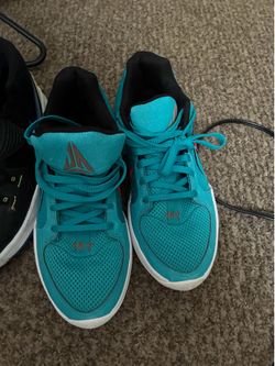 Boys sneakers