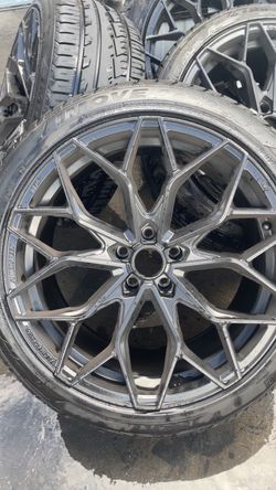 20x11/ 25 offset/  5x115