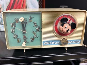 1960 Mickey Mouse radio