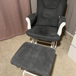 Rocking chair and Ottoman
