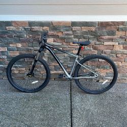 Cannondale Large Trail Bike 