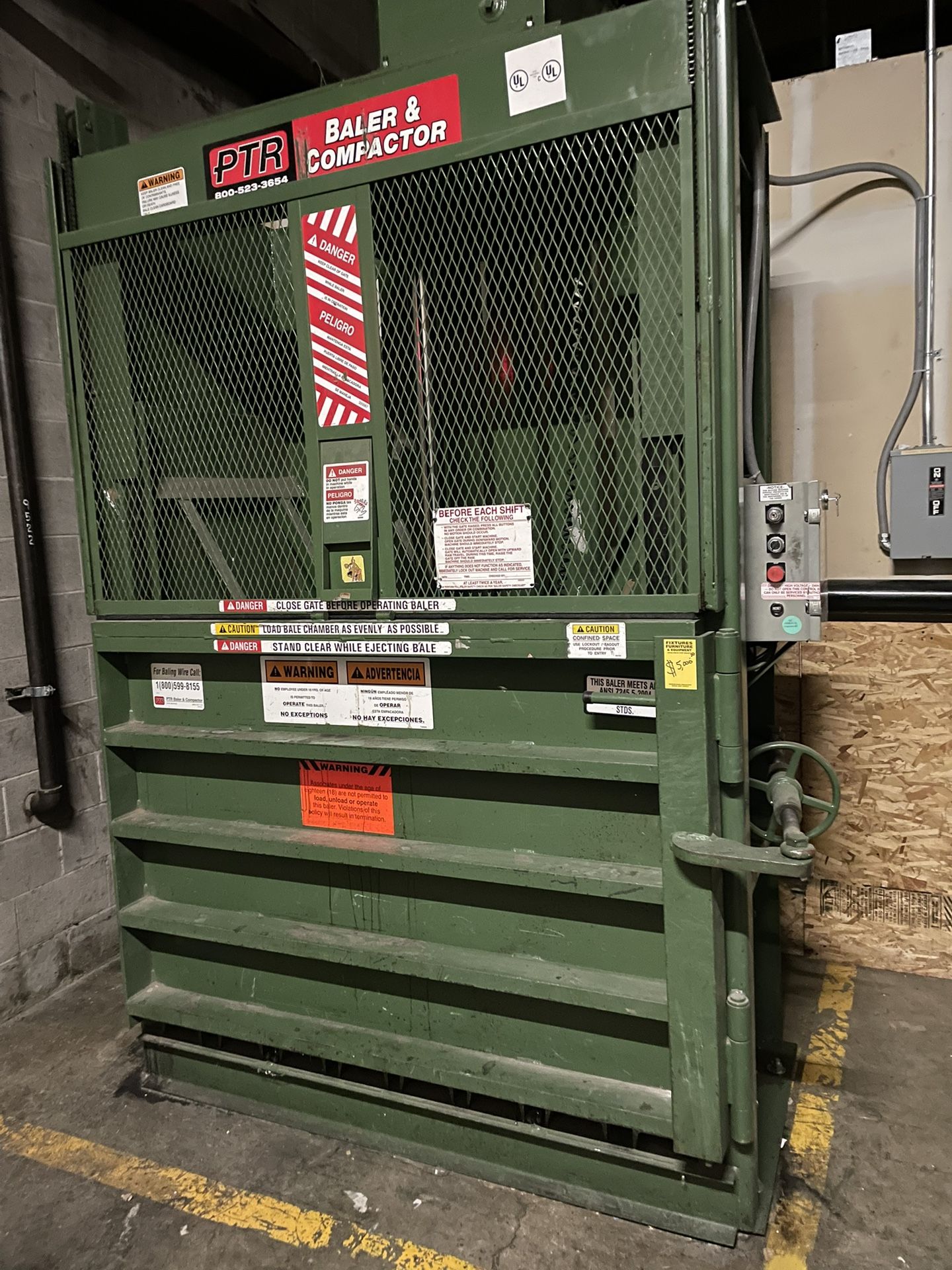 Cardboard Baler / Compactor