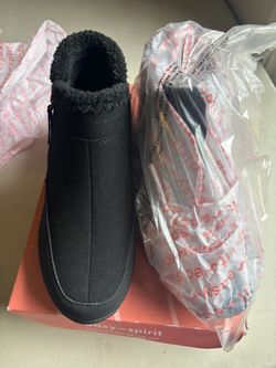 Easy Spirit Black Ankle Boots with Sherpa Lining