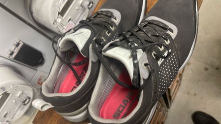 New golf shoes