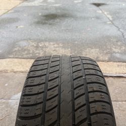 225/ 55R17 Uniroyal Tiger Paw Tire 