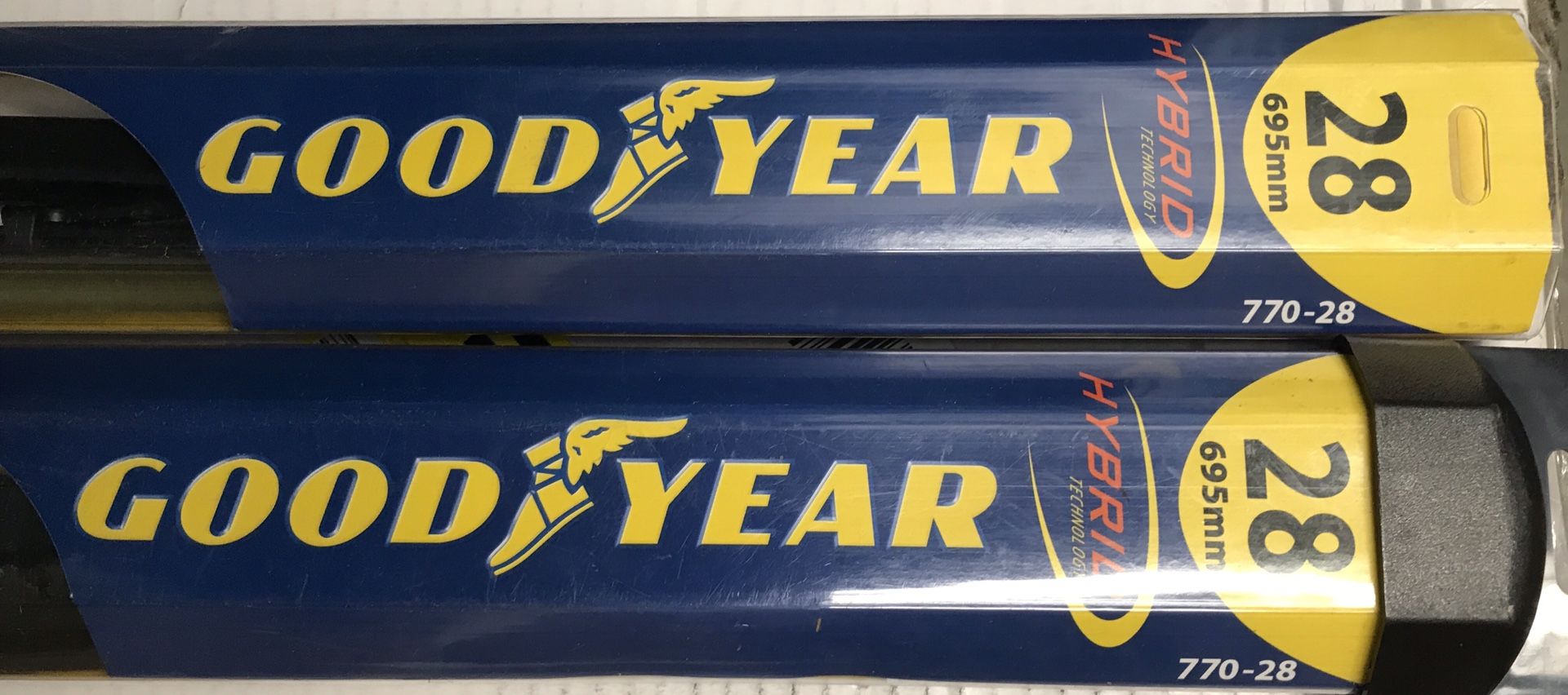 GOODYEAR Hybrid Technology 28" Windshield Wiper Blade Pack of 1 Blade