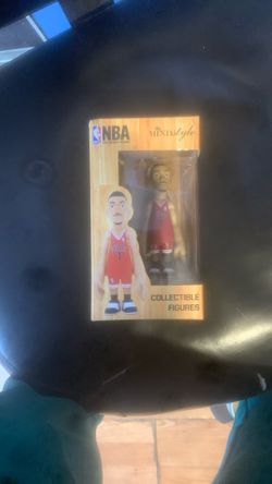 Derrick Rose Collectible Figure