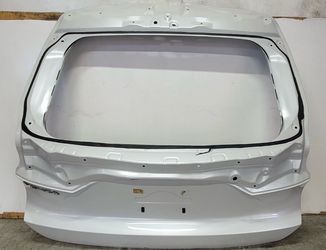 2021 2022 2023 2024 TOYOTA VENZA REAR LIFTGATE TAILGATE OEM