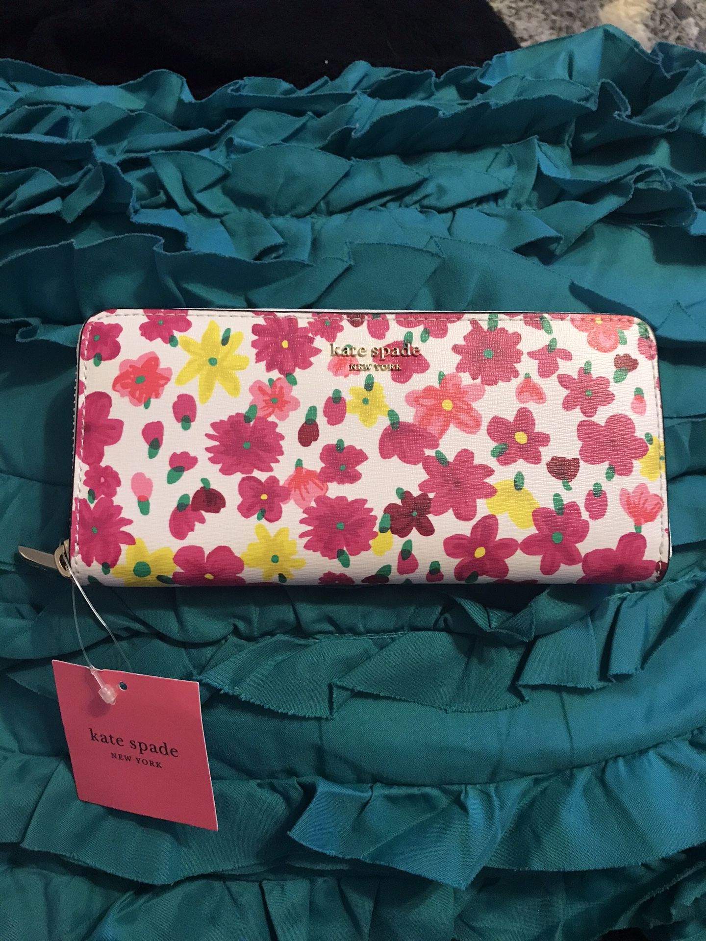 Kate Spade Flower Wallet New