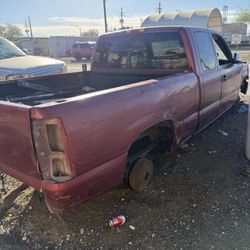 02 Chevy Silverado 1500 Part Out 