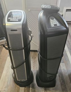 2 Lasko space heaters and a remote