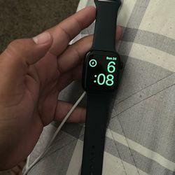 Apple Watch SE 44mm