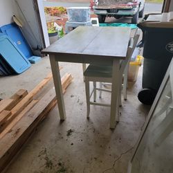 Dinning Table and Chairs 
