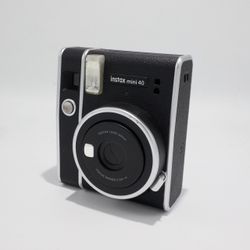 Fuji Instax Mini 40 