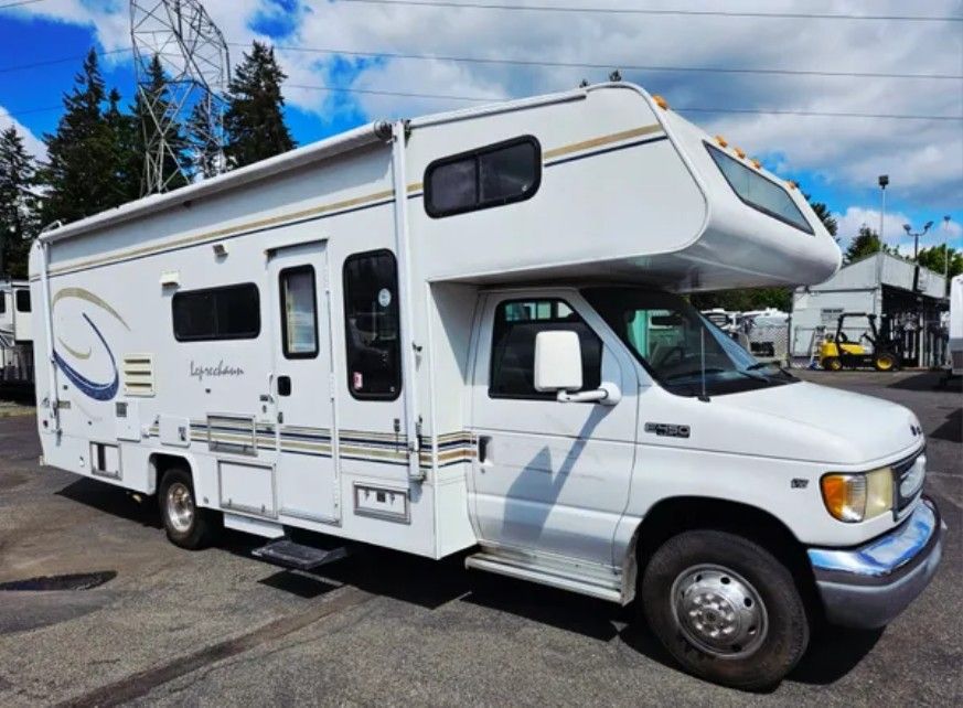 1999 Coachmen Leprechaun 265RBS