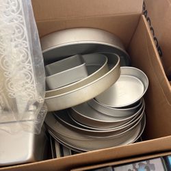 Cake Pans And Dishes