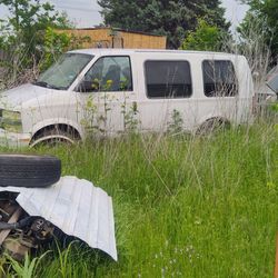 Auto parts 2091 Chevy Astro Van
