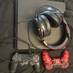 PS4 Slim With 2 Controllers And Headset 