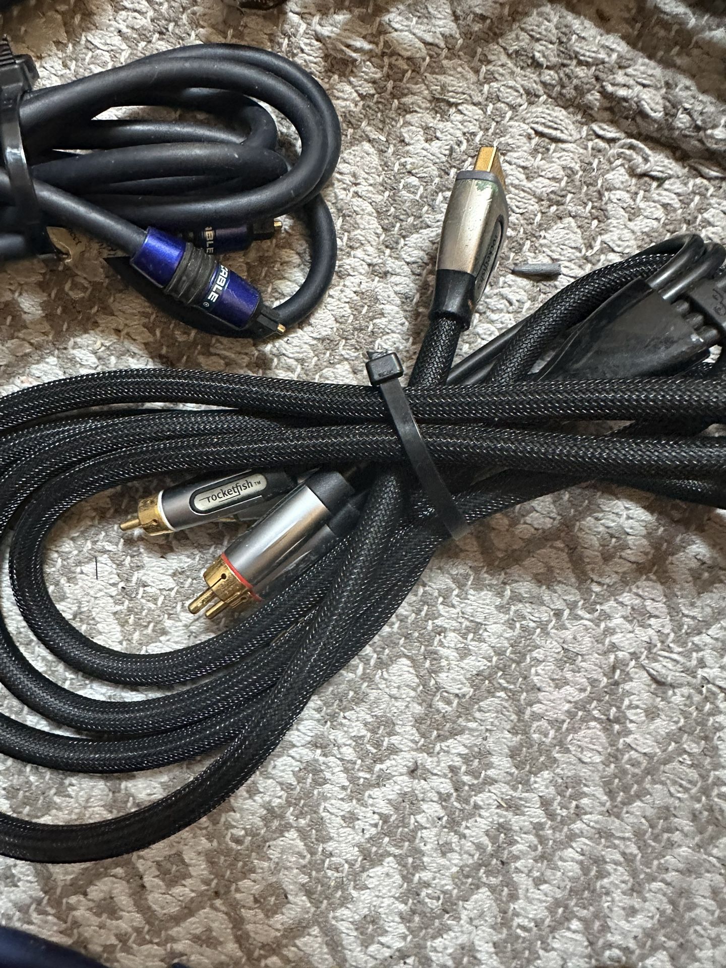 Music Cables Plugs