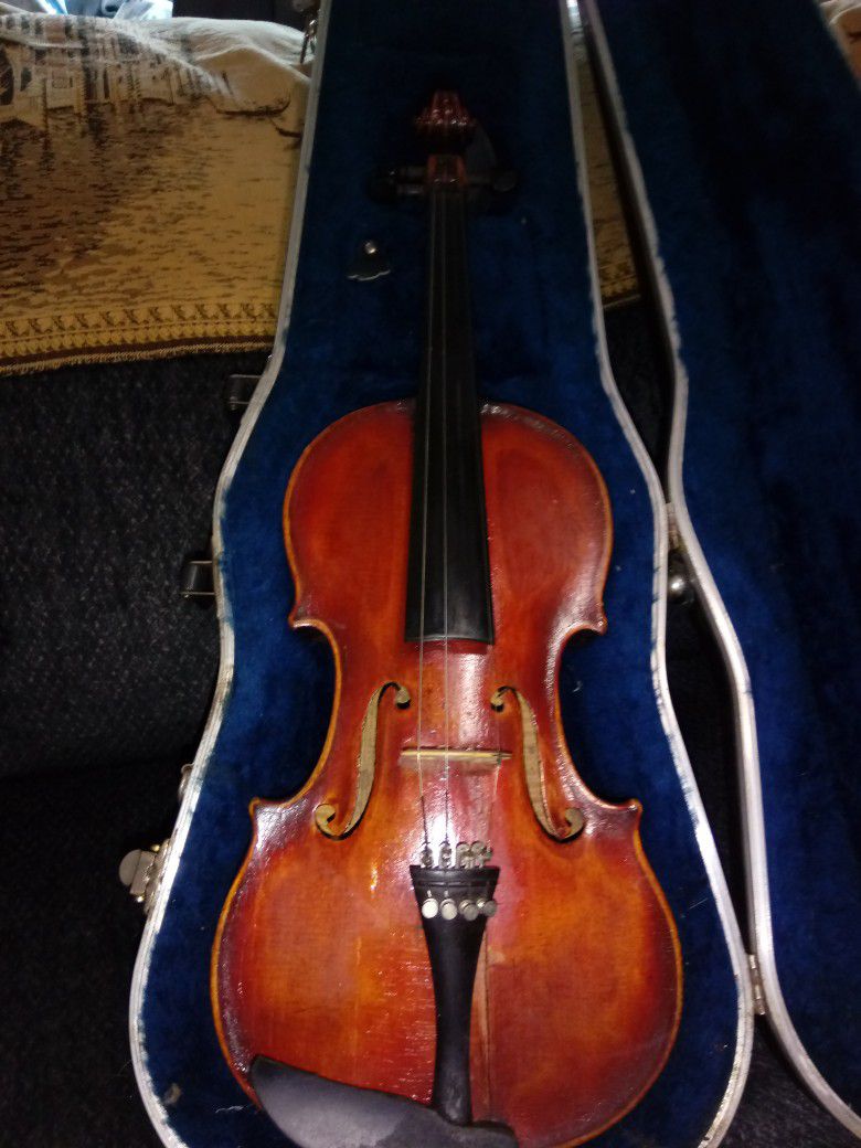 1920🎻 Violin (Antonio Stradivarius)