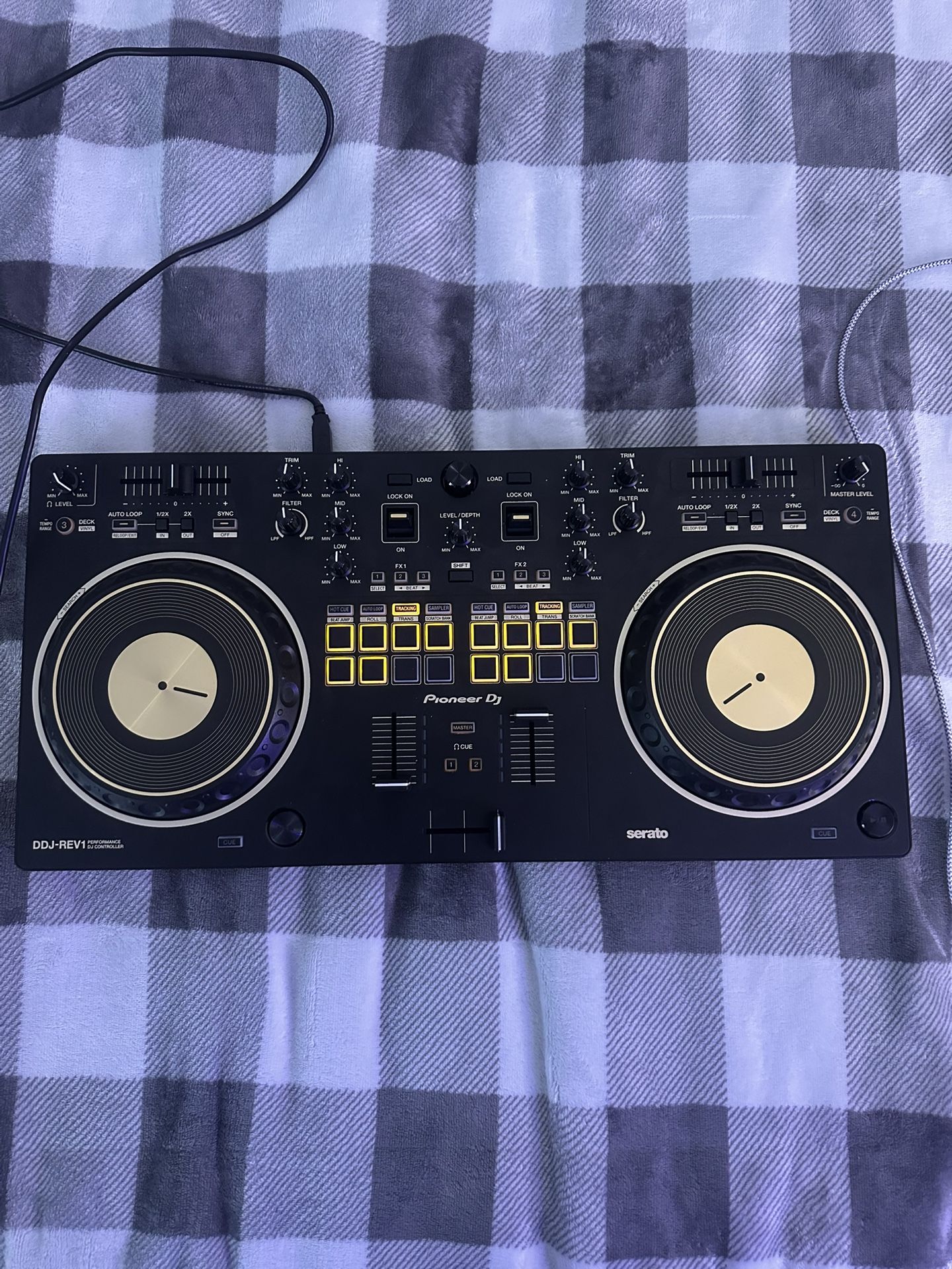Pioneer DDJ Rev 1 -LIKE NEW