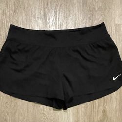 Women’s Nike Black Shorts Size Large New Condition