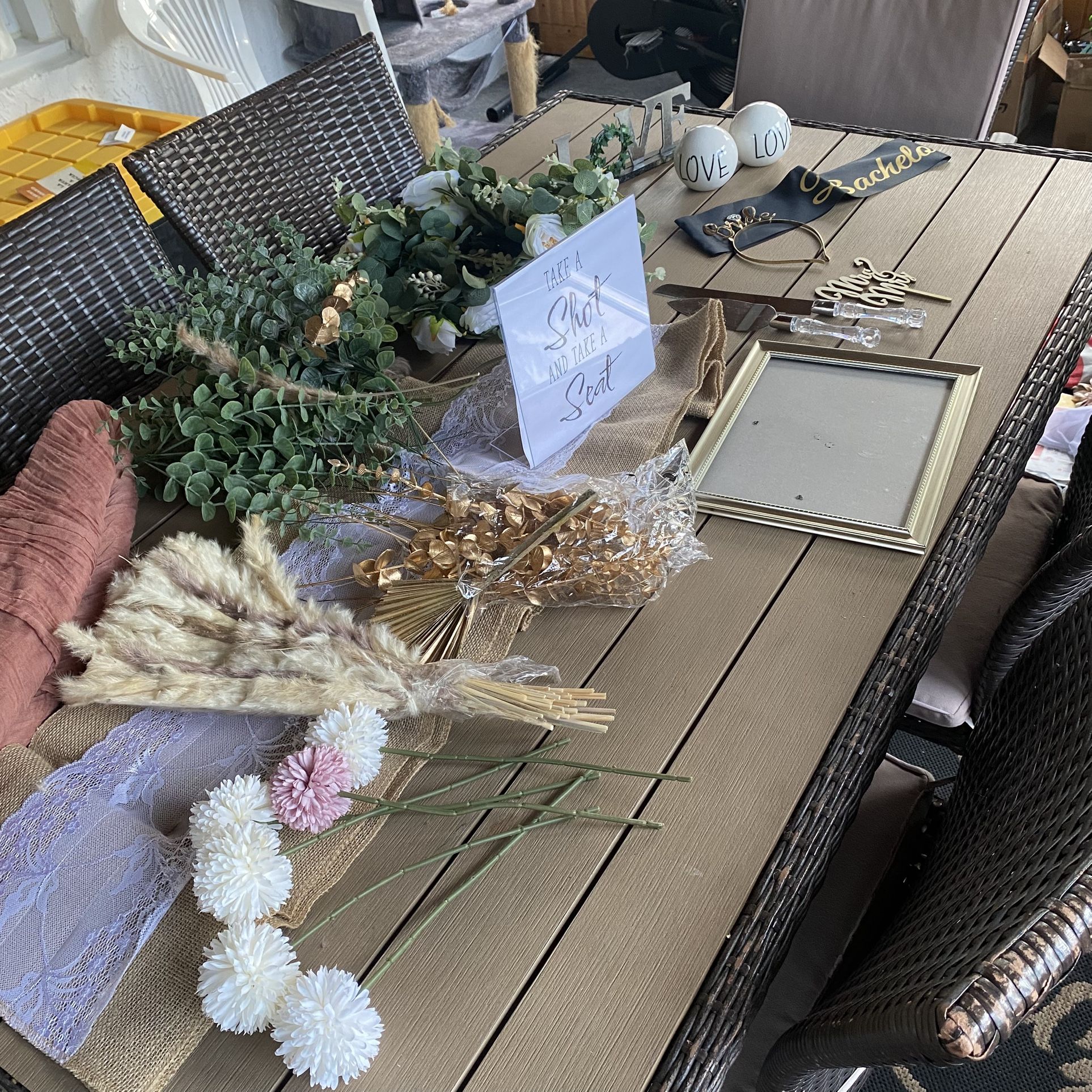 Wedding Supplies