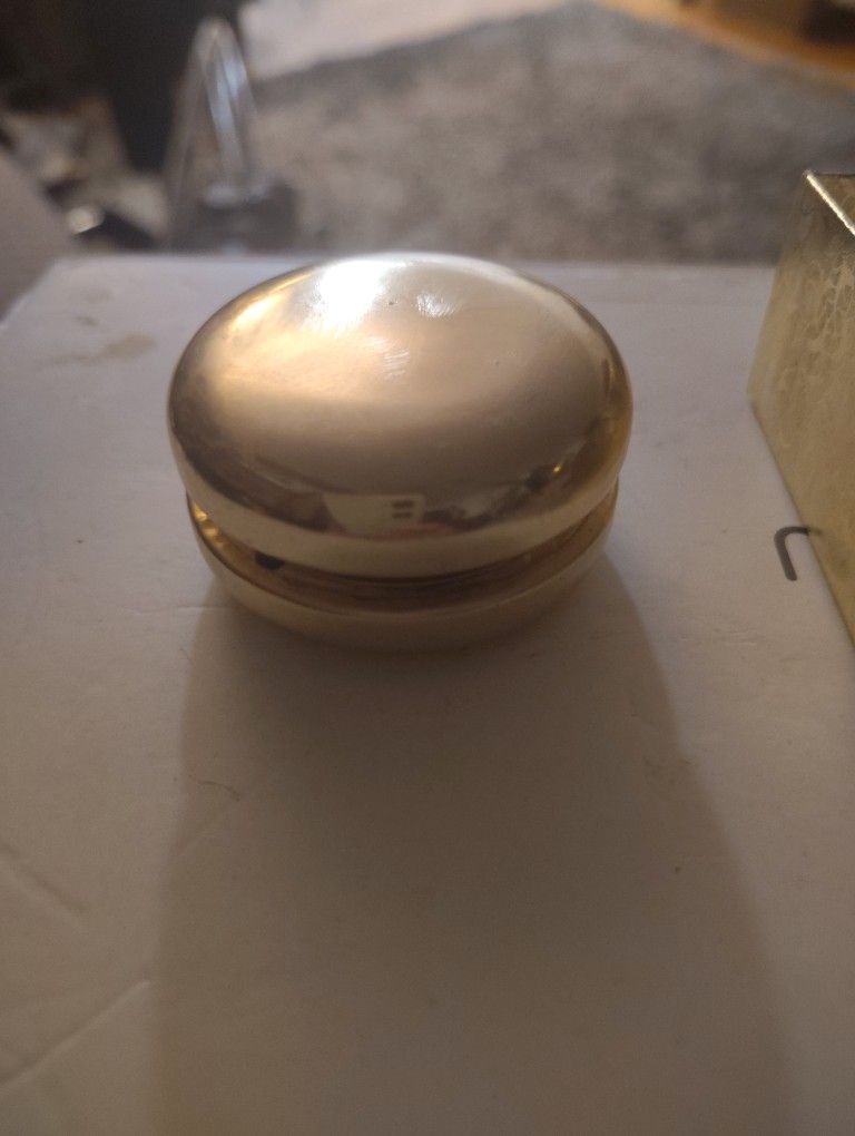 Golden Yoyo