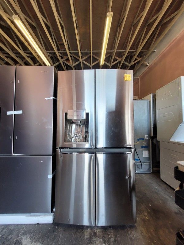 L G Ref rige rator Frid ge Ice ma ker inside Fully Functional