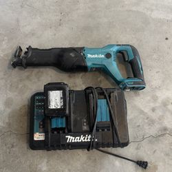 Makita Recipro Saw Dual Charger & Battery
