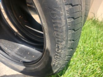 Tires 275 50 22 set