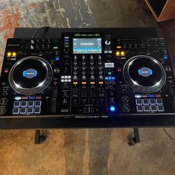 Pioneer XDJ-XZ Console With Accessories 