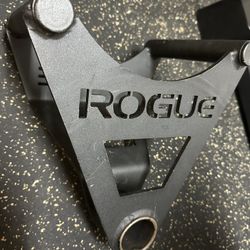 Rogue Parallel Grip Landmine Attachment