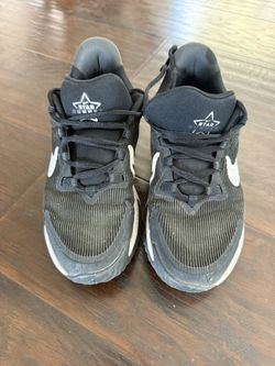 Nike Star Runner 4 Boys (Black/White-Anthracite), Size 5