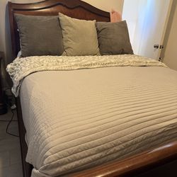 4-pc bedroom set