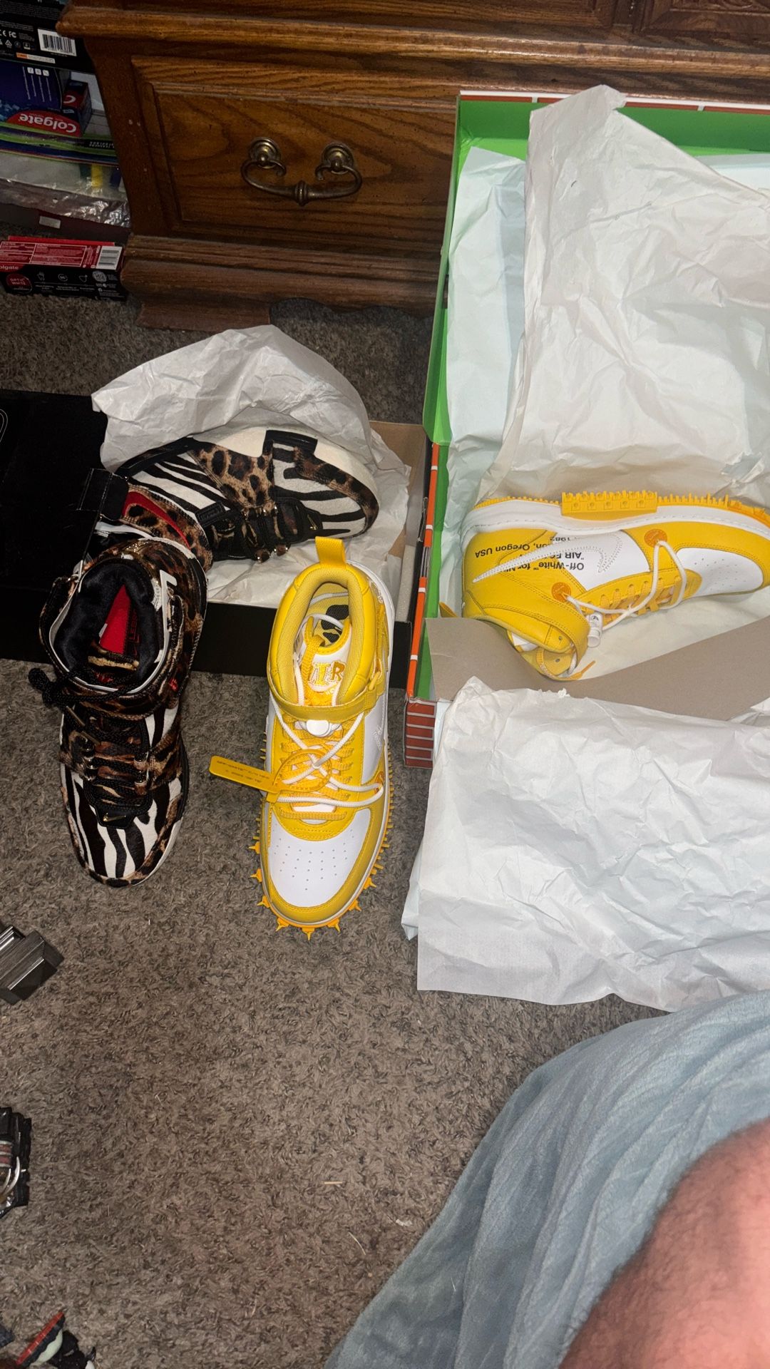 Off Whites Air Force 1 Mid Sp LTHR Size 12 And Zoom LeBron 2 LX Size 11.5