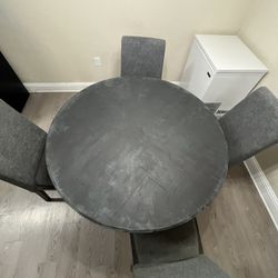 Gray Distressed Wood Kitchen Table Set – 48” Round with 4 Chairs
