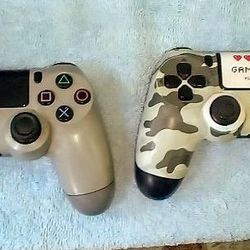 2 PS4/PS5 CONTROLLERS