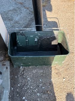 Wooster paint bucket