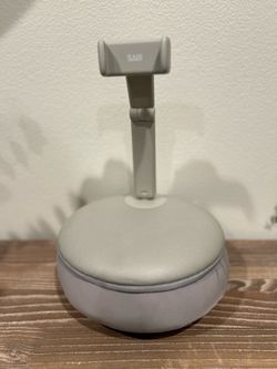 Saiji cellphone pillow stand