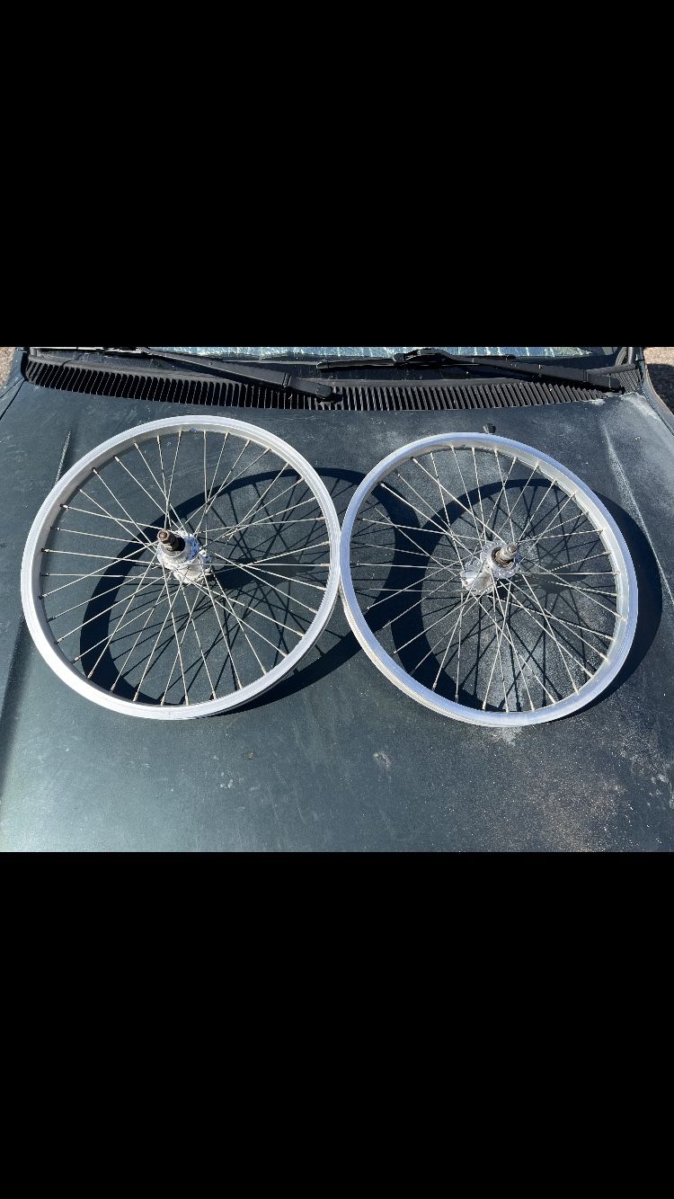 20” ARAYA WHEELS 36H Old School