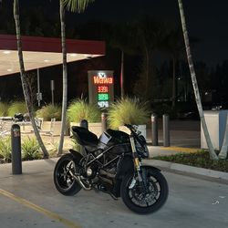 2014 Ducati 848 streetfighter