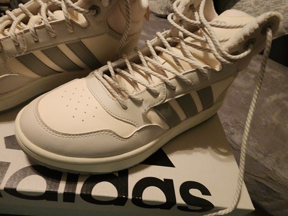 WOMENS ADIDAS 