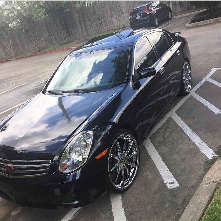 $4000 obo Infiniti G35 on 22’s