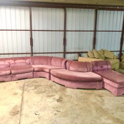 Open box: Vintage 5 piece 80’s Sectional curved Sofa by Carson's
